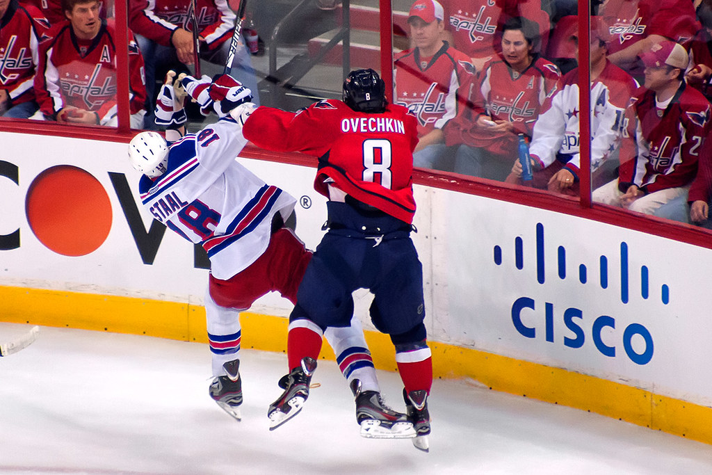 Ovechkin checks Staal